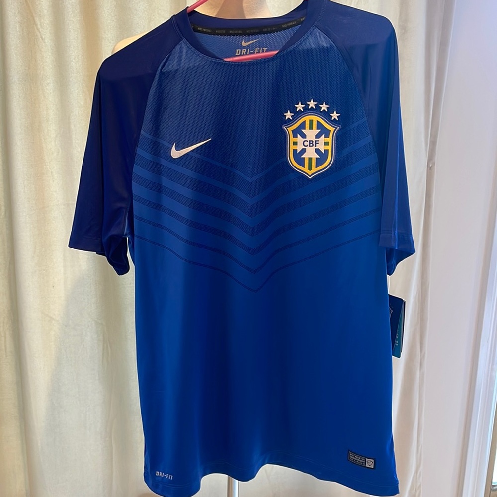 Nike Dri-Fit Brazil training SZ L